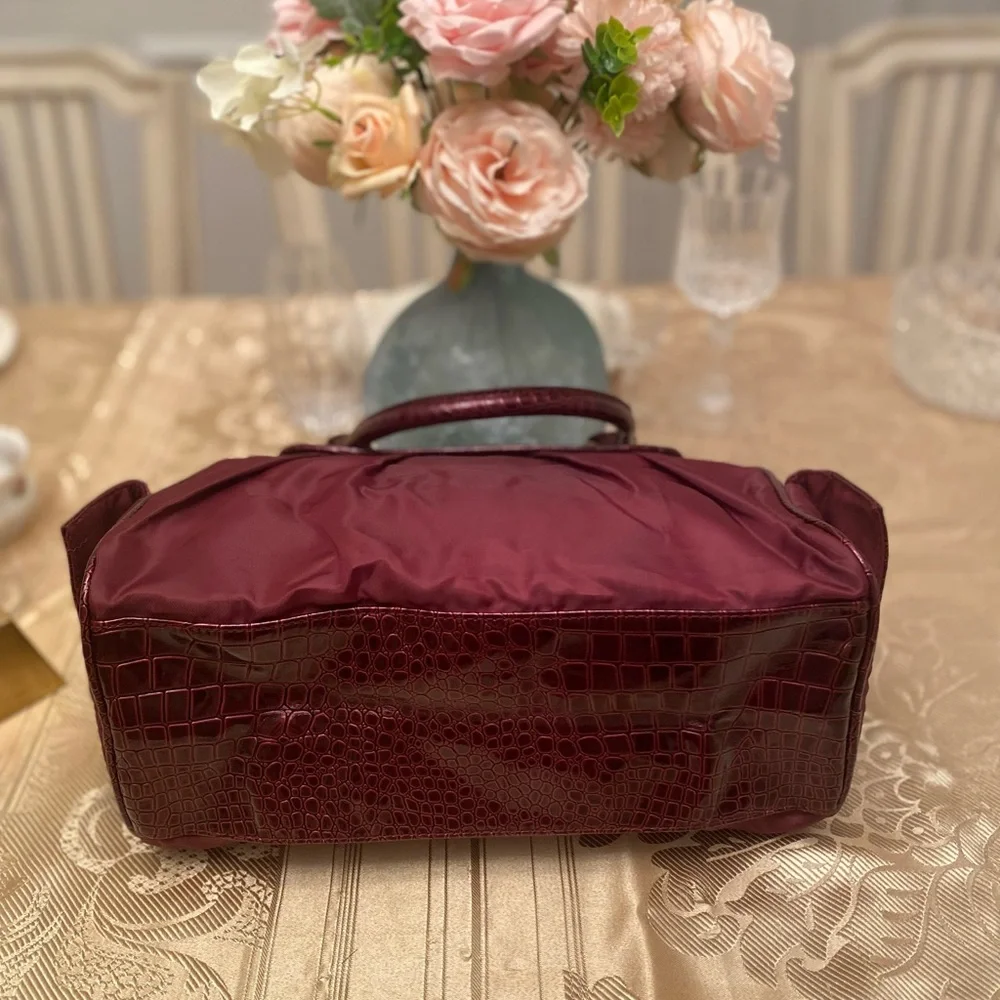Burgundy nylon bag